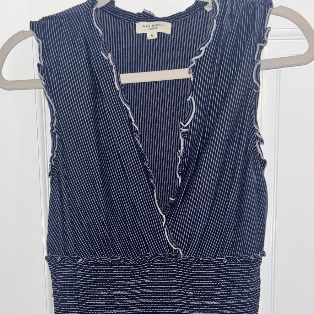 V neck cotton Max Studio Dress